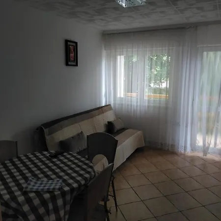 Arnyas Apartman * Zamardi
